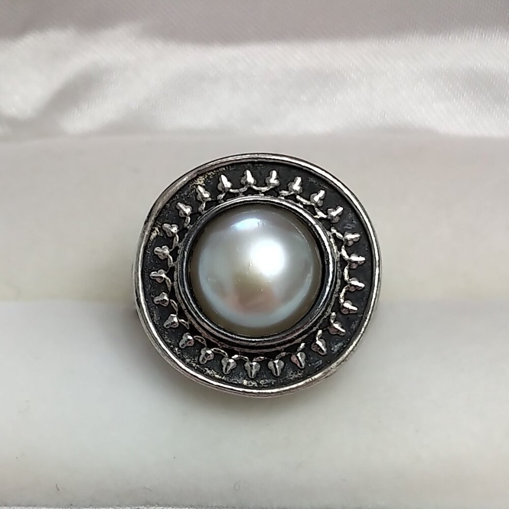 Spectacular Vintage Mabe Pearl and 925 Sterling Silver Lunar Ring - Picture 6 of 9